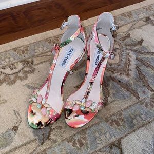 Steve Madden floral heels